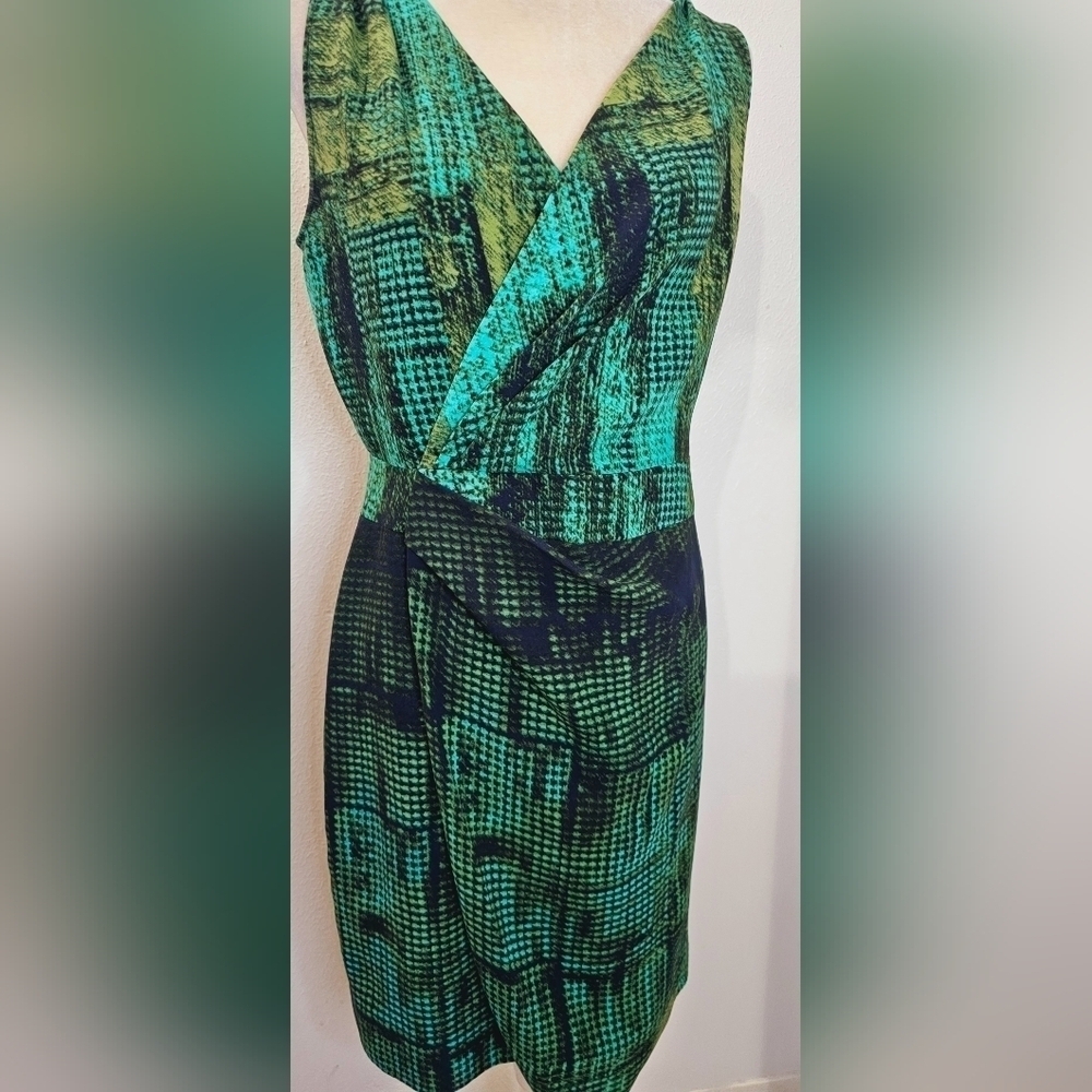 TAHARI DRESS - Picture 4 of 9